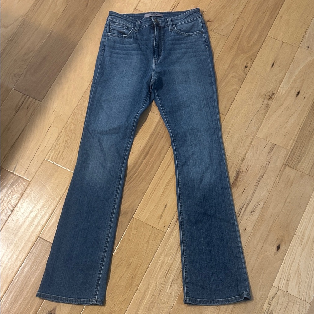Joe's Jeans High Rise Viola Bootcut, size 28.